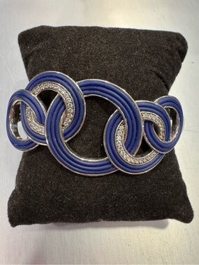 Belle Etoile Unity Bangle